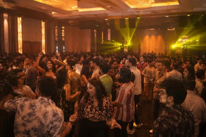 The crowd at a hatke.party night — photo 1