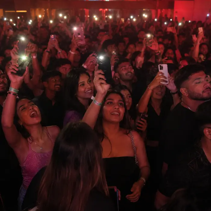The crowd at a hatke.party night — photo 4